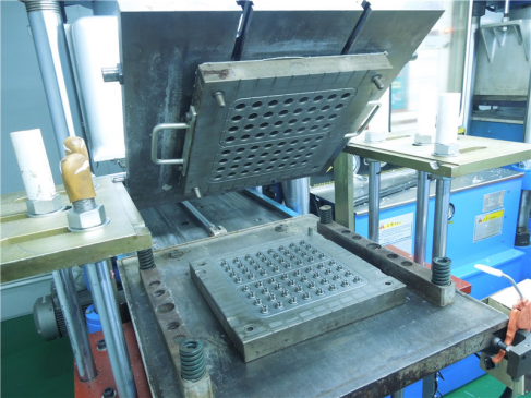 <a href='http://m.3d-international.com/Helps/dgongshidiboguijiaozh.html' class='keys' title='點(diǎn)擊查看關(guān)于硅膠制品廠家的相關(guān)信息' target='_blank'>硅膠制品廠家</a>