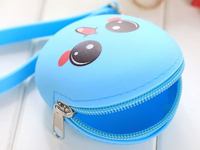 硅膠錢包內(nèi)部一覽 硅膠錢包內(nèi)部一覽